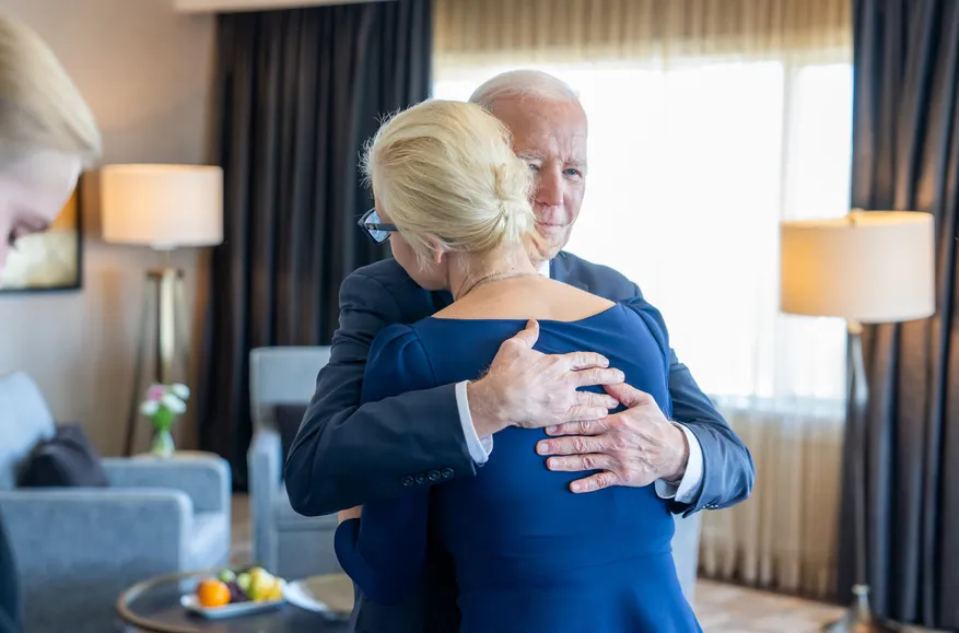 U.S. President Joe Biden meets Yulia and Dasha Navalnaya, promises sanctions on Putin