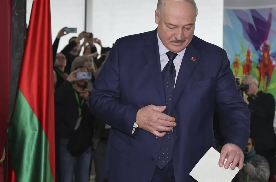 Lukashenko wins sham “election” in Belarus with an official 87.6 percent of vote