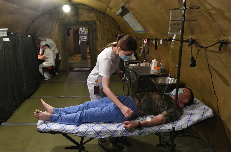 Russia sends “hundreds” of its wounded soldiers from Ukraine to North Korea for treatment
