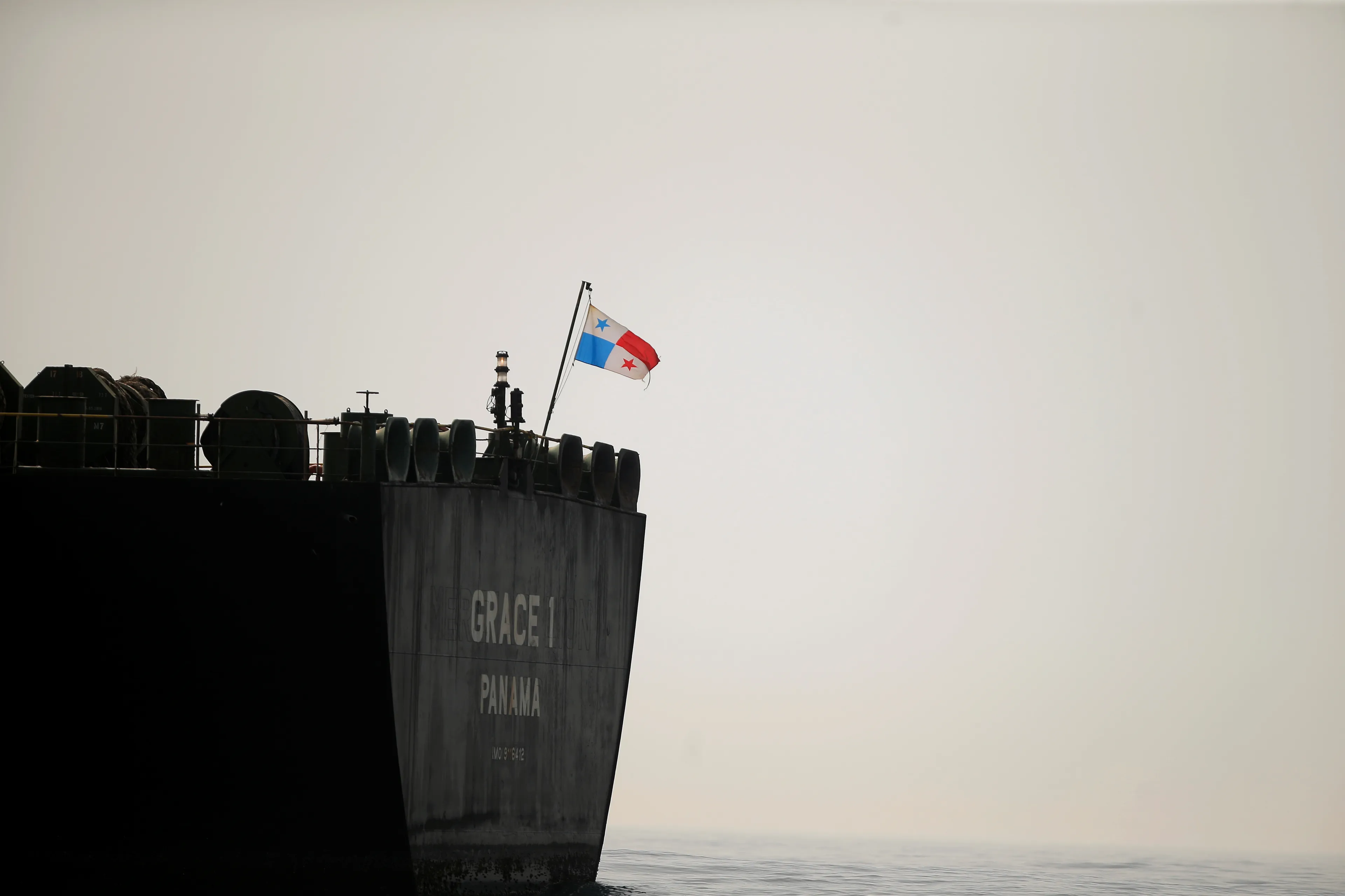 Panama to deregister 128 vessels linked to Russia and Iran’s “shadow fleet” of oil tankers 