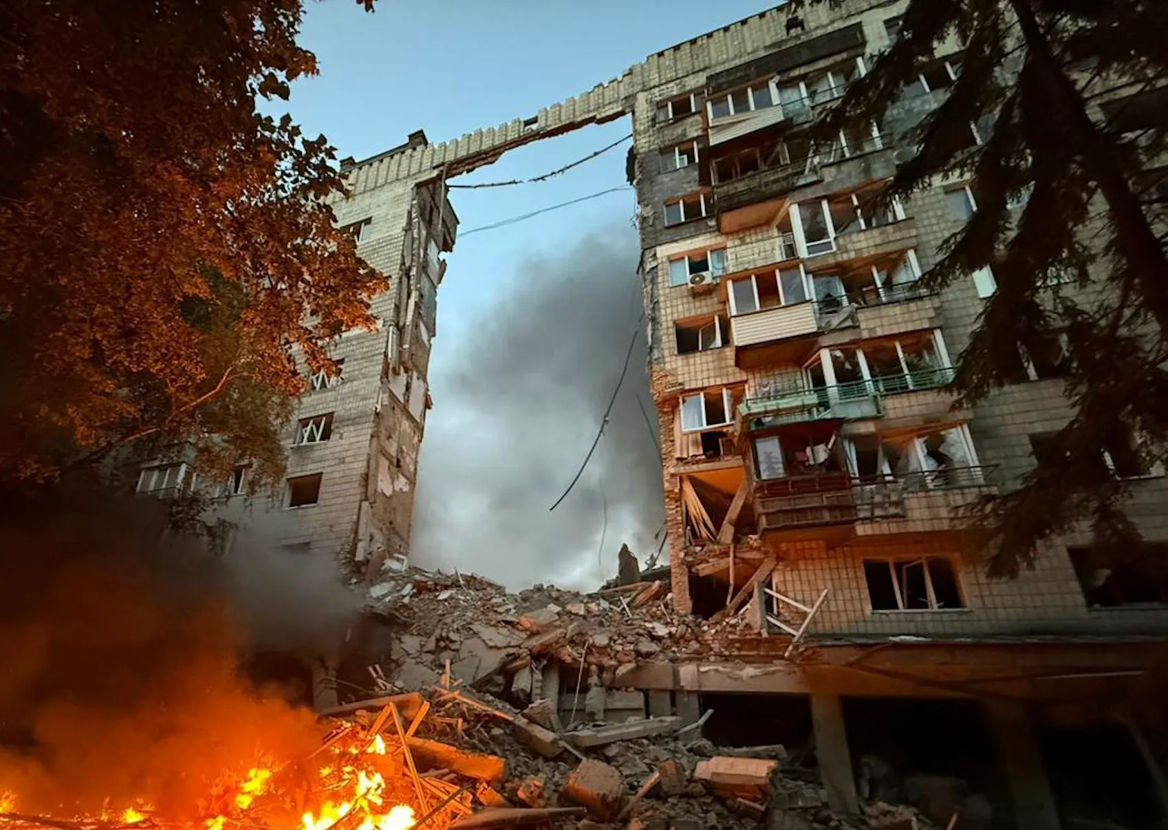 “Brutal” massive Russian missile and drone attack hits Kyiv overnight, killing 10 and injuring over 120