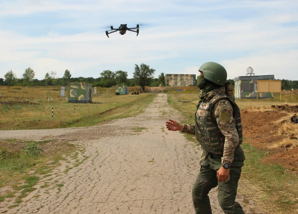 “Join the elite drone forces, and you’ll come home famous!”: Russian universities are luring students into paid military service