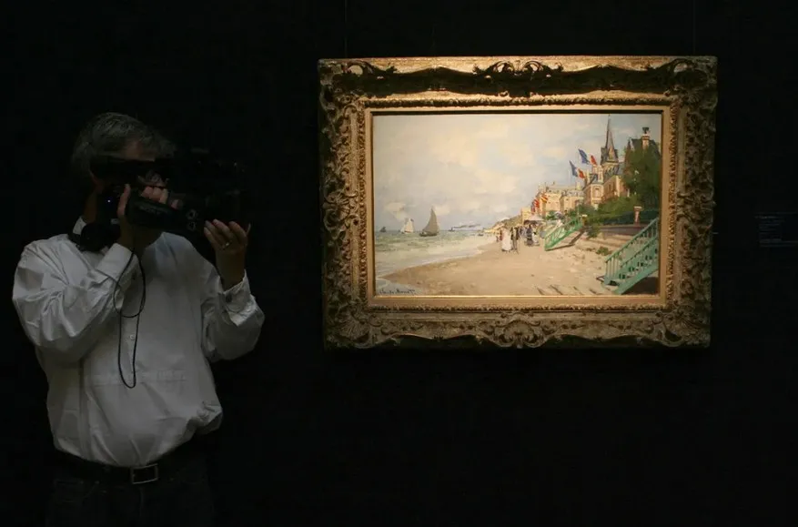 Abramovich hides $1 billion art collection from sanctions via Cyprus-based trust, IStories reports